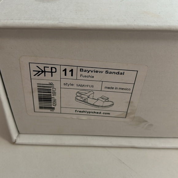 Freshly Picked Pink Fuschia Bayview Sandal FP 11 (US 12.5) - Picture 9 of 10